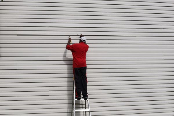 Loose Siding Repair in North Richland Hills